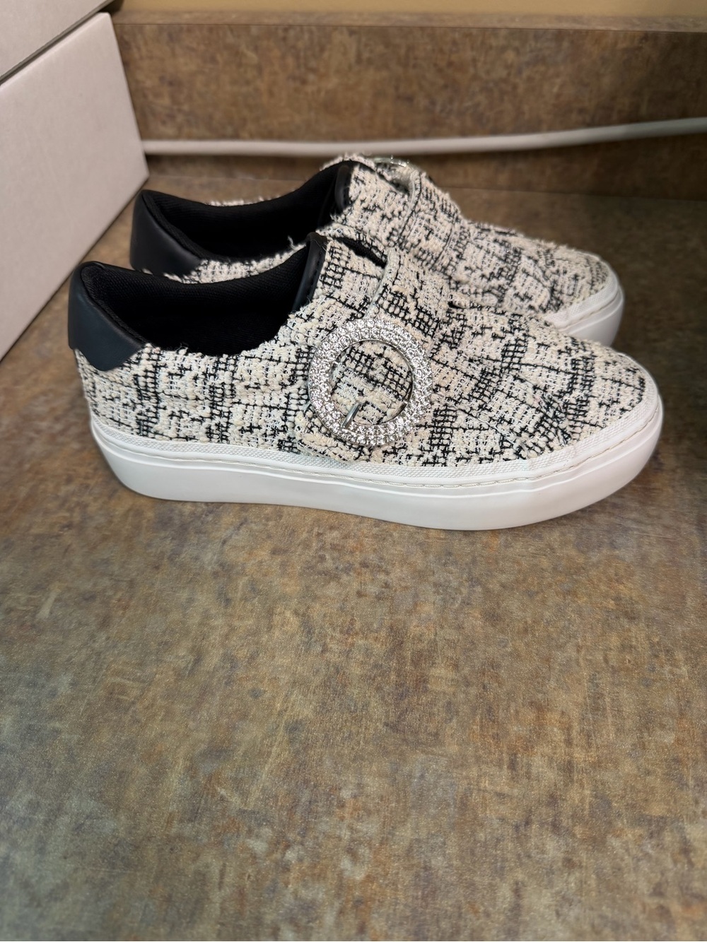 Zara Kids Tweed Slip-On Sneakers in Black & White Size 35 (Big Girl 3.5)